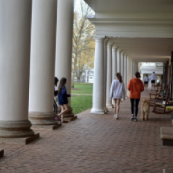 GS Students on the Lawn