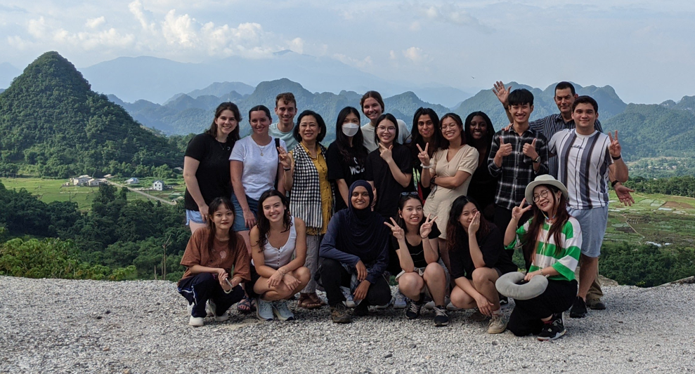 study in Hanoi with Vietnamese students and local experts