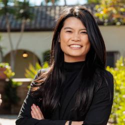 Anh Thu Vo Headshot